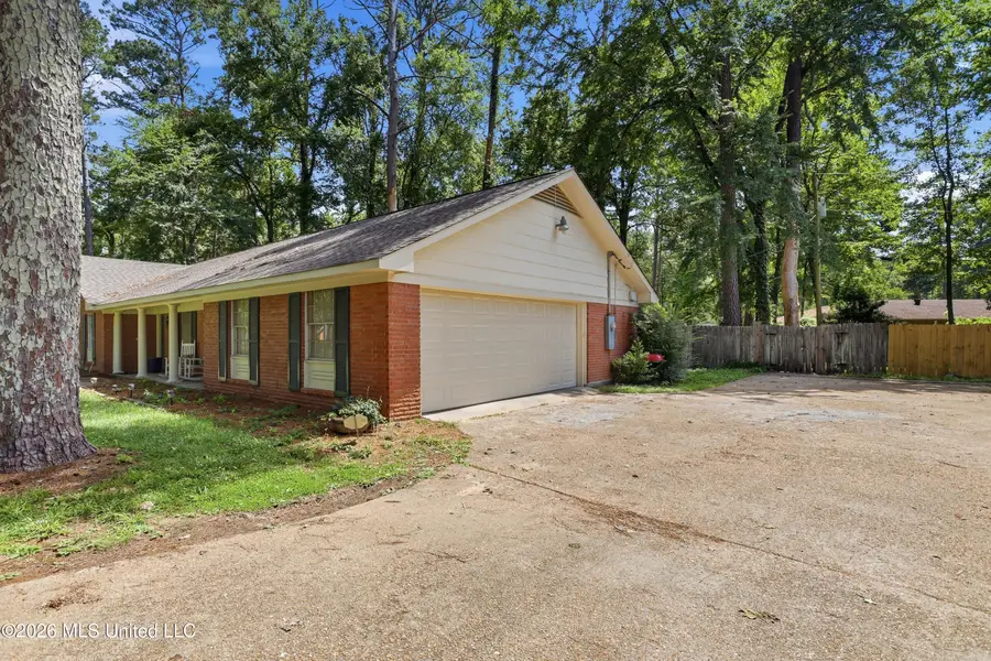 5636 Ridgewood Road, Jackson, MS 39211 - #3