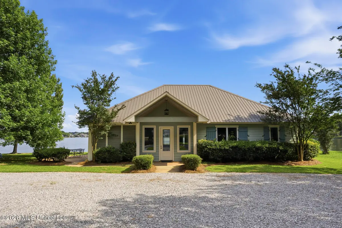 123 Waterford Lane, Madison, MS 39110 - #1