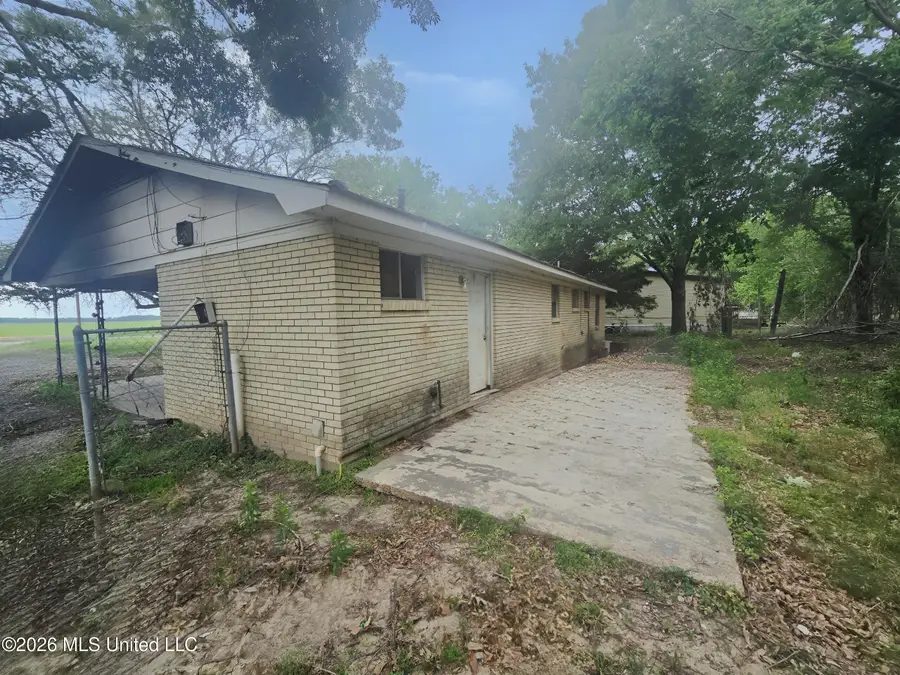 443 Smith Road, Cleveland, MS 38732 - #2