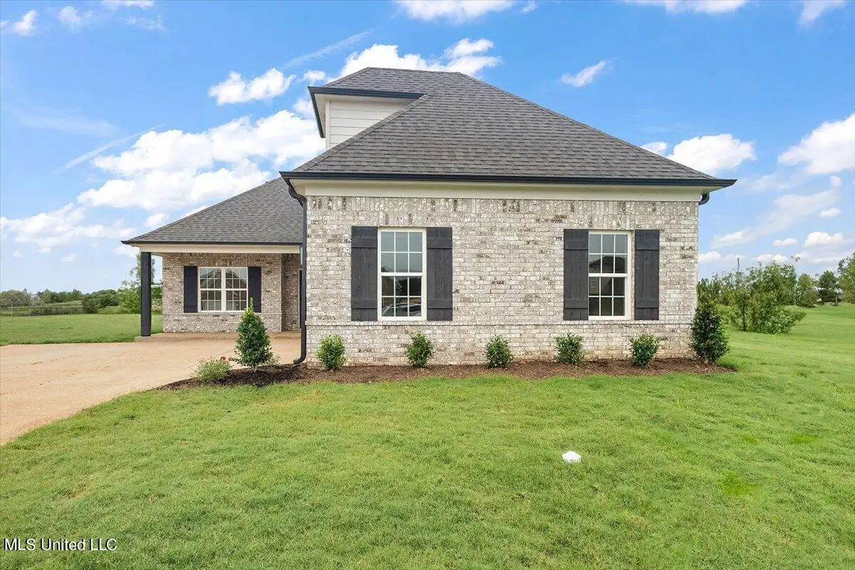 6545 E John Hamilton Way, Olive Branch, MS 38654 - #1