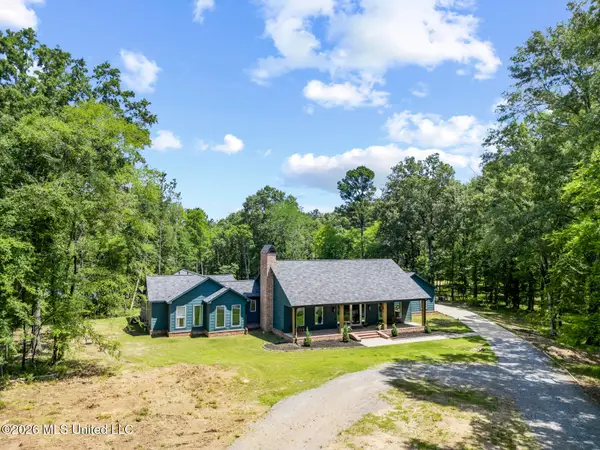117 Blueberry Hill Lane, Clinton, MS 39056