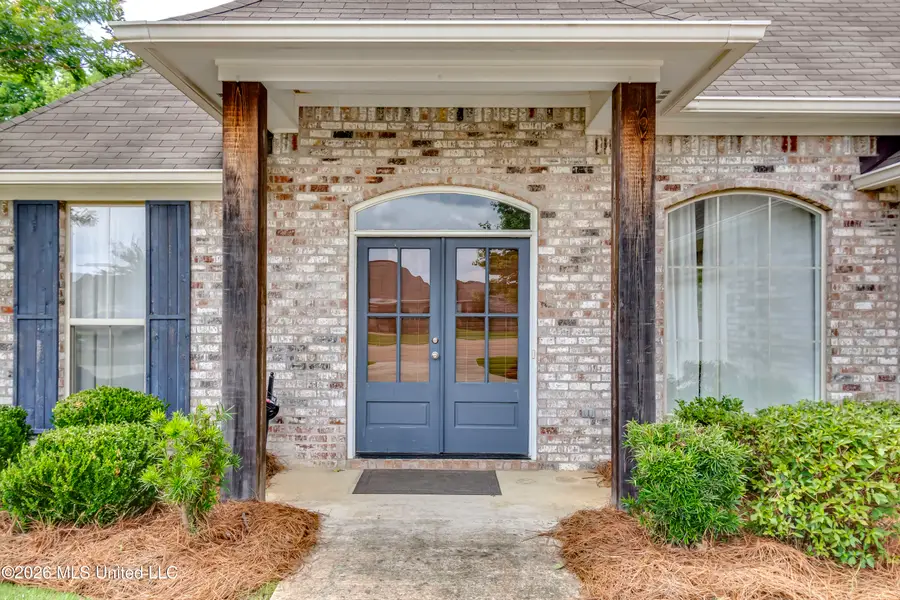 230 Falls Crossing, Madison, MS 39110 - #2