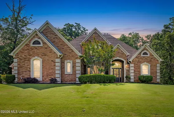 8465 Belmor Lakes Drive, Olive Branch, MS 38654