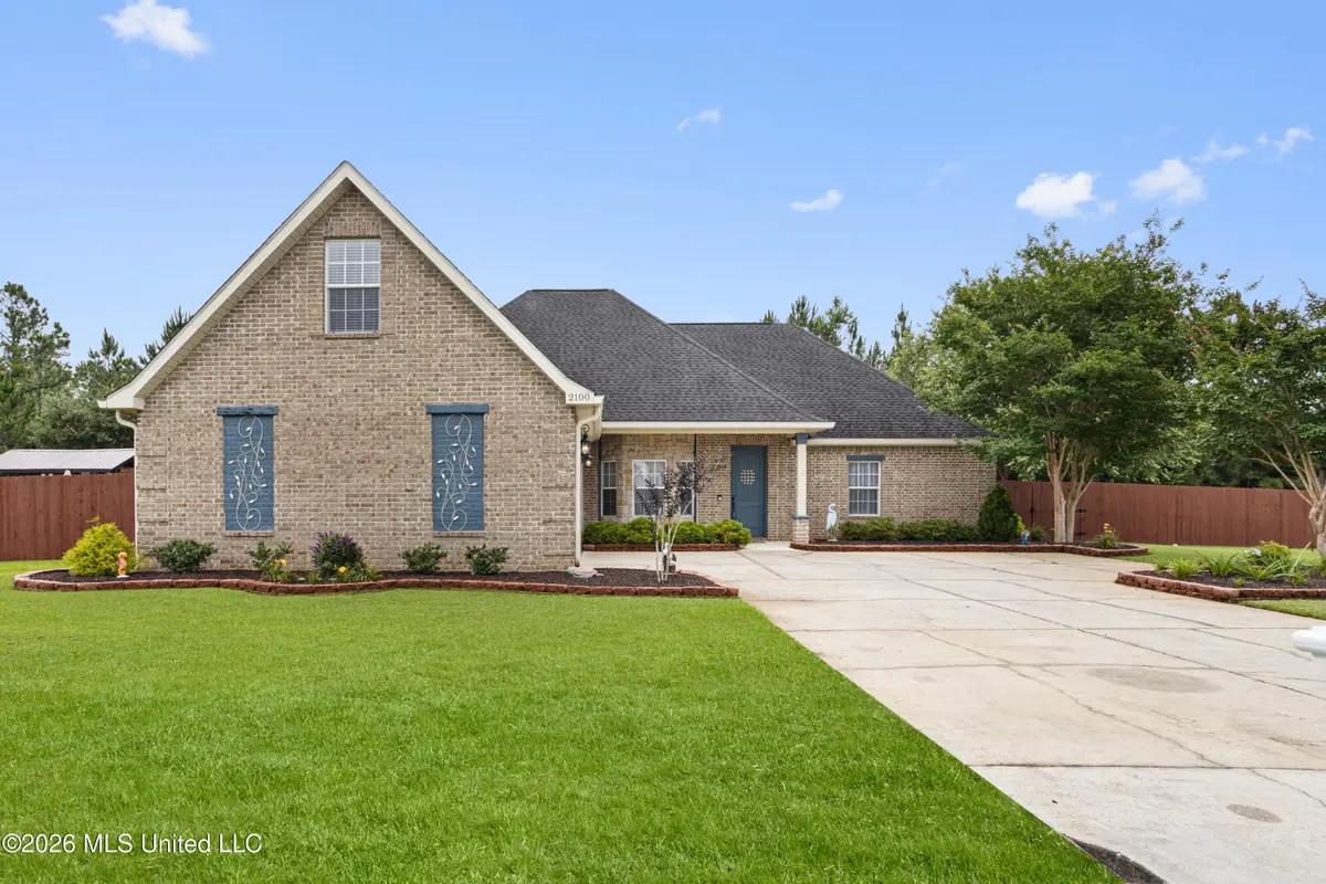 2100 Parkview Cove, Biloxi, MS 39532 - #1