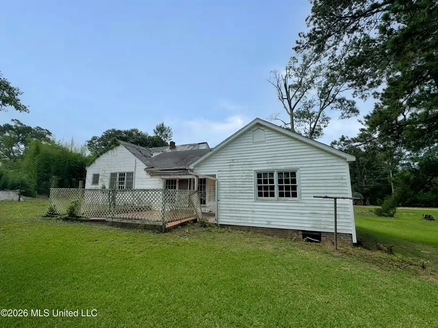 479 E Main Street, Gloster, MS 39638 - #2
