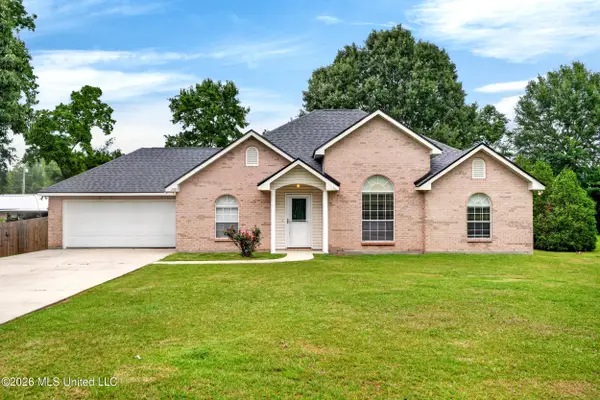 200 Glenwood Drive, Carriere, MS 39426