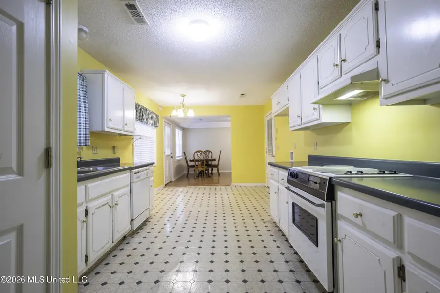 711 Lovers Lane Road, Booneville, MS 38829 - #3
