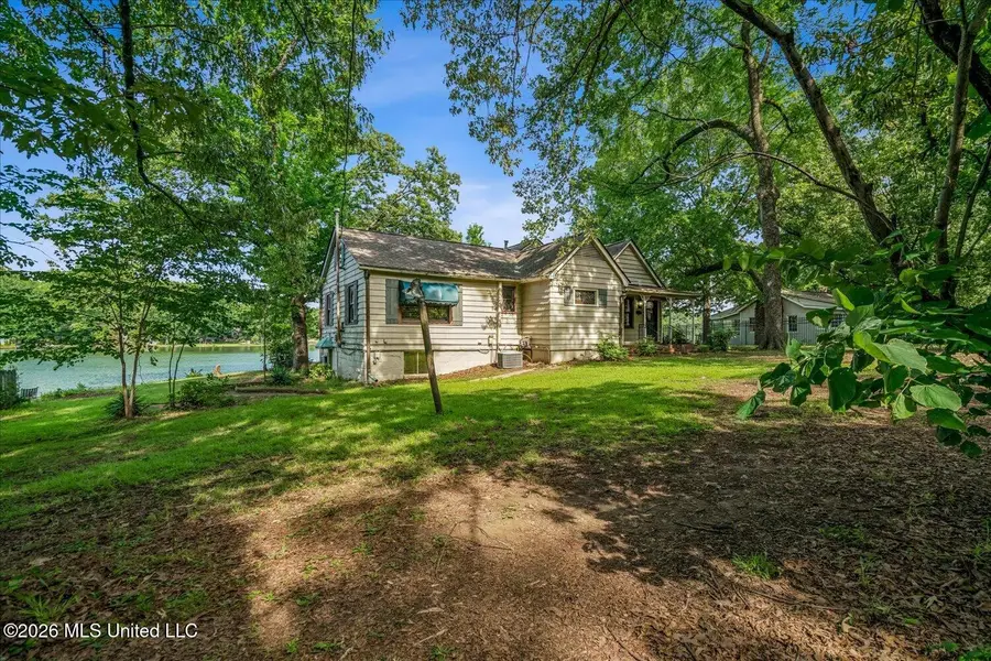 7539 W Shahkoka Drive, Olive Branch, MS 38654 - #3