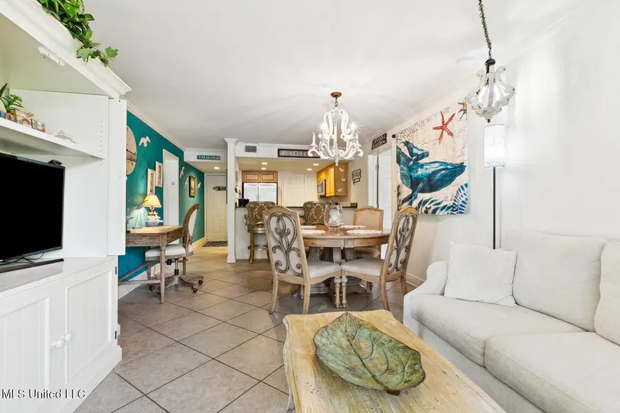 2046 Beach Boulevard, Biloxi, MS 39531 - #3