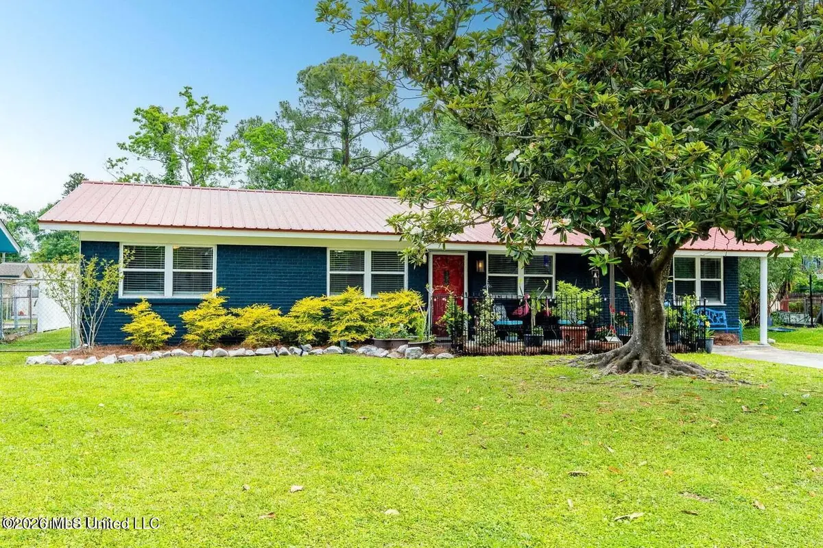 208 Linda Drive, Ocean Springs, MS 39564 - #1