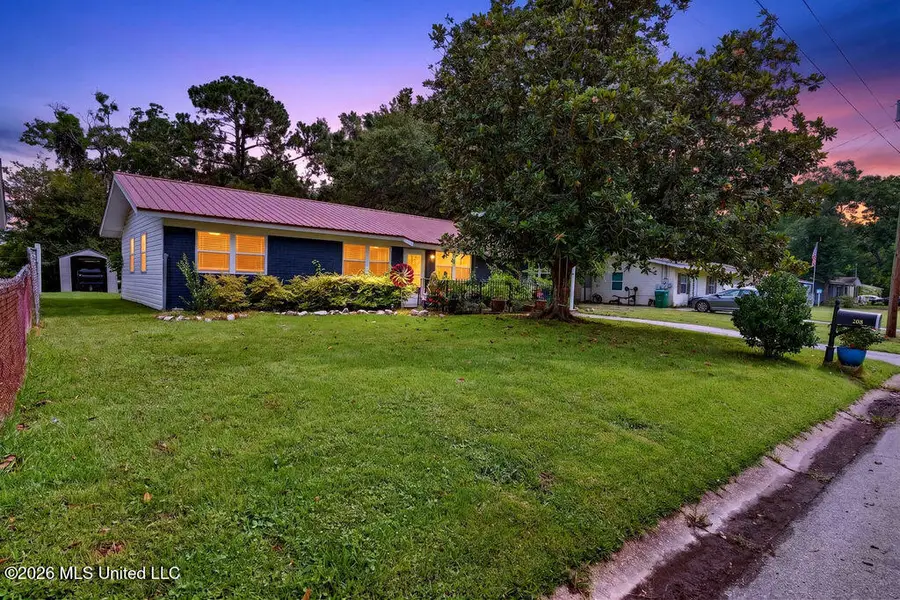 208 Linda Drive, Ocean Springs, MS 39564 - #2