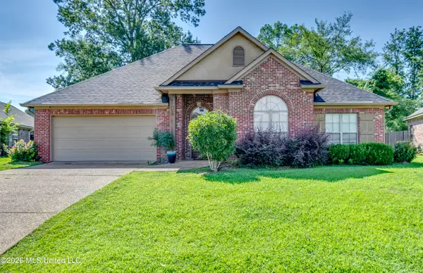 126 W Pinebrook Drive, Brandon, MS 39047