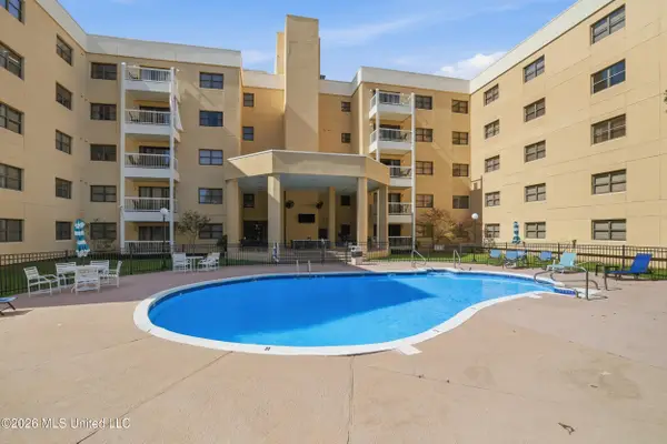 1130 Beach Boulevard, Biloxi, MS 39530