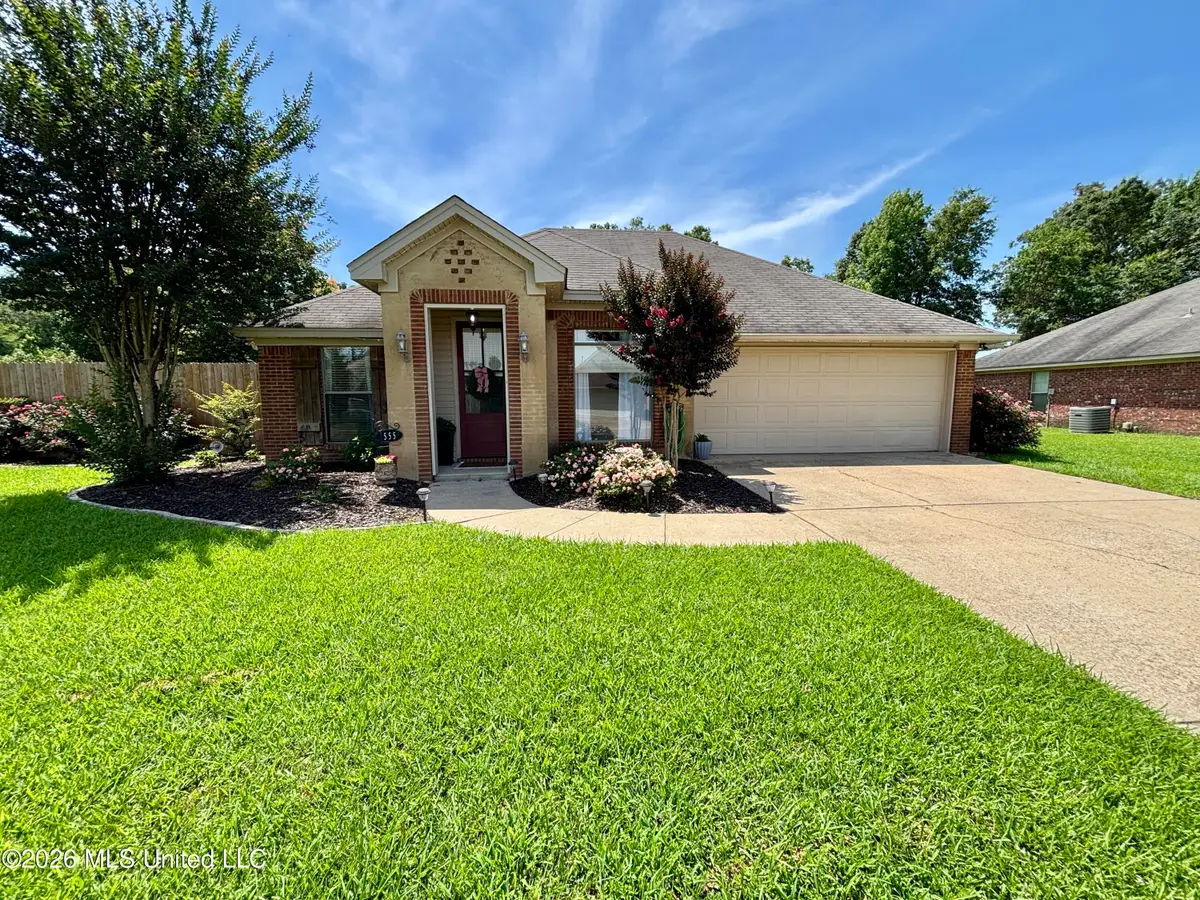 555 Oak Park Circle, Pearl, MS 39208 - #1