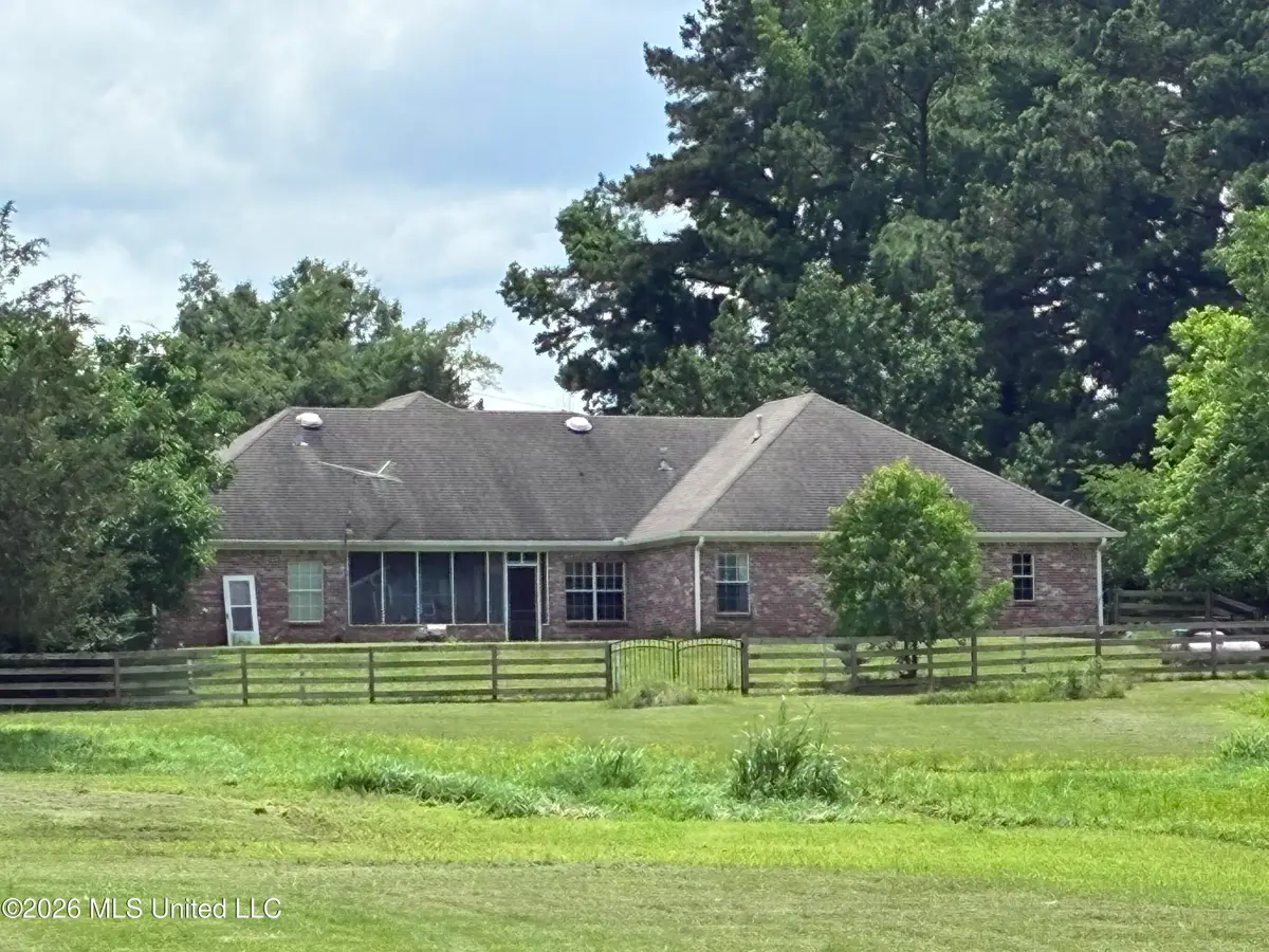 5988 Henderson Road, Pearl, MS 39208 - #1