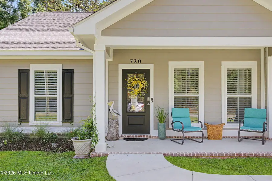 720 Plum Street, Ocean Springs, MS 39564 - #3