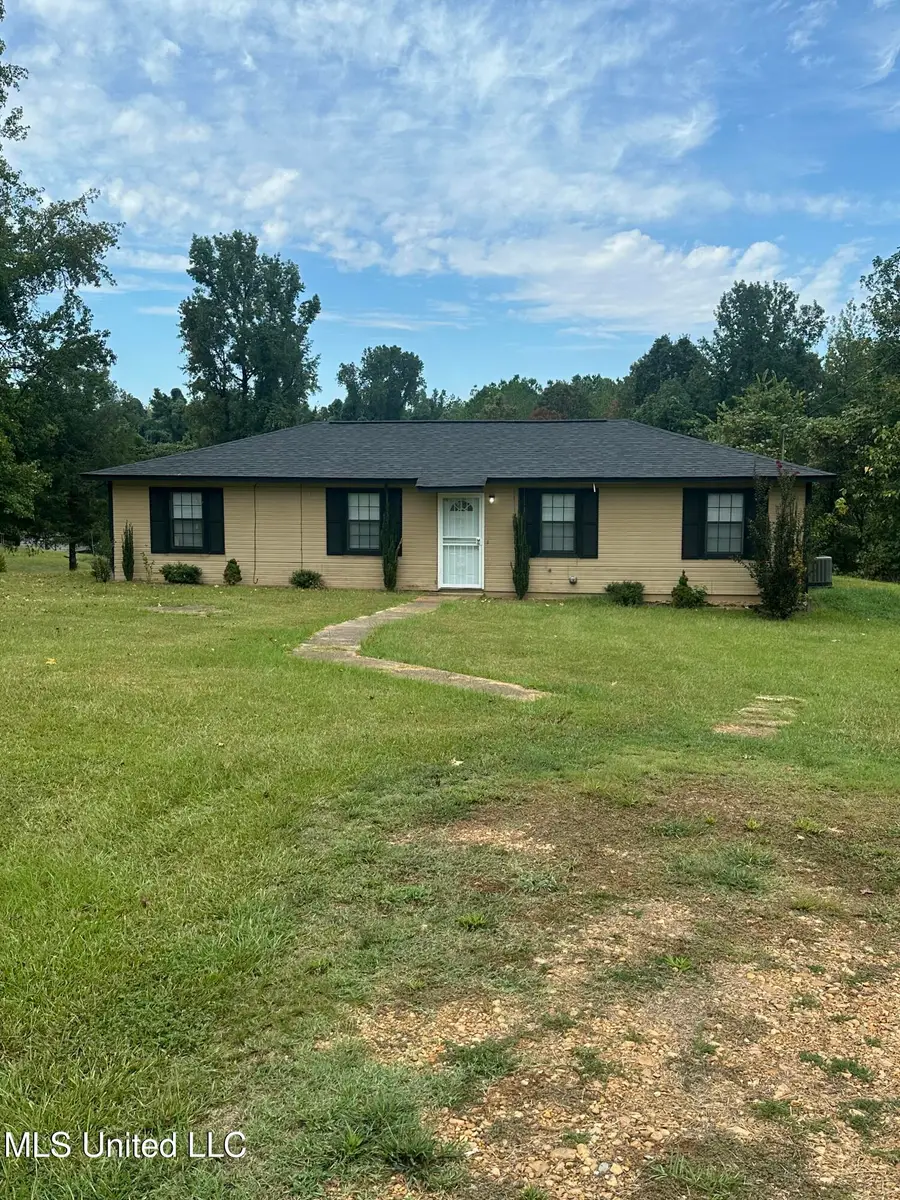 103 Sherwood Drive, Batesville, MS 38606 - #3