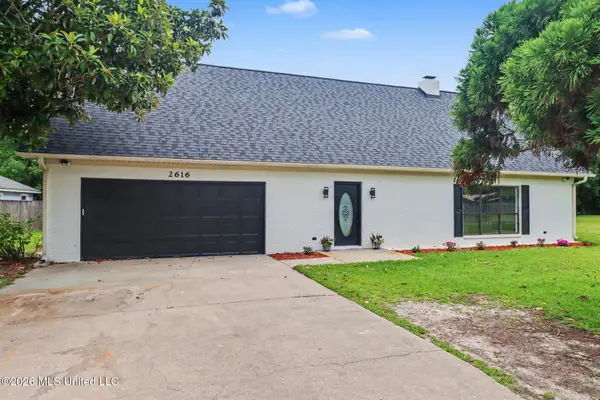 2616 Gina Street, Pascagoula, MS 39581
