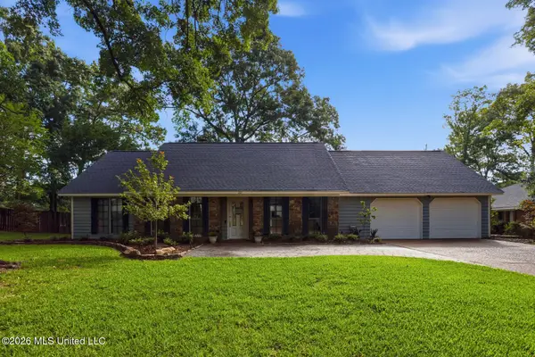 222 Greenfield Place, Brandon, MS 39047