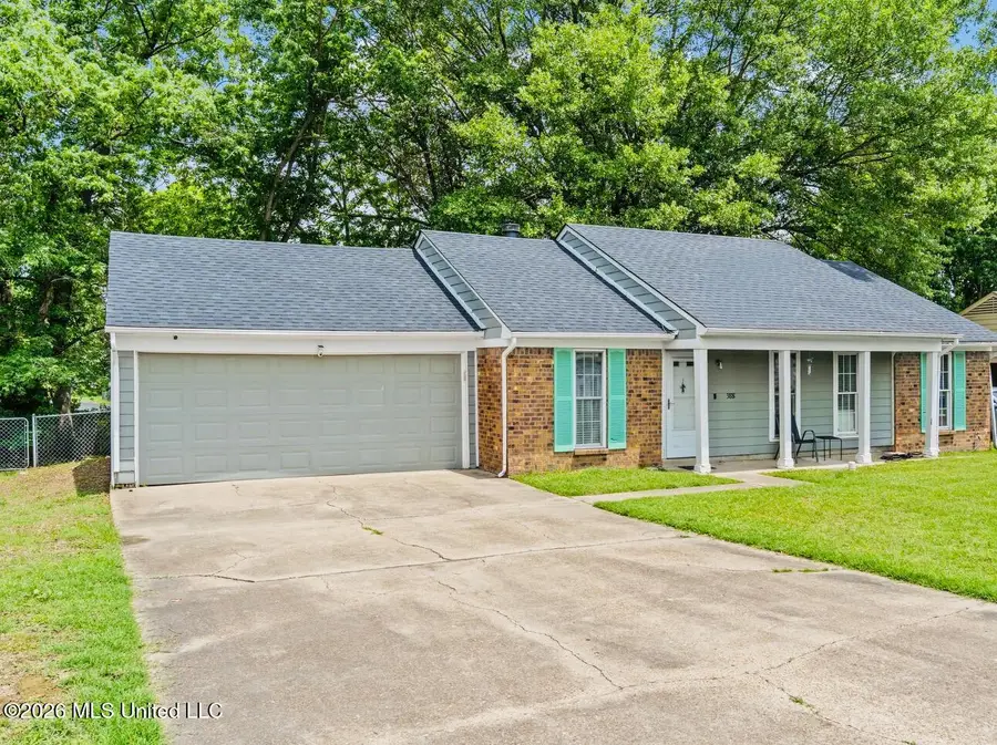 3880 Ivanhoe Drive, Horn Lake, MS 38637 - #2