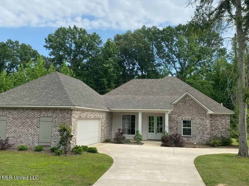 127 Salus Bend, Clinton, MS 39056 - #1