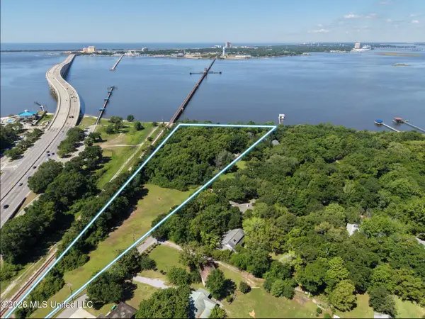Lovers Lane, Ocean Springs, MS 39564