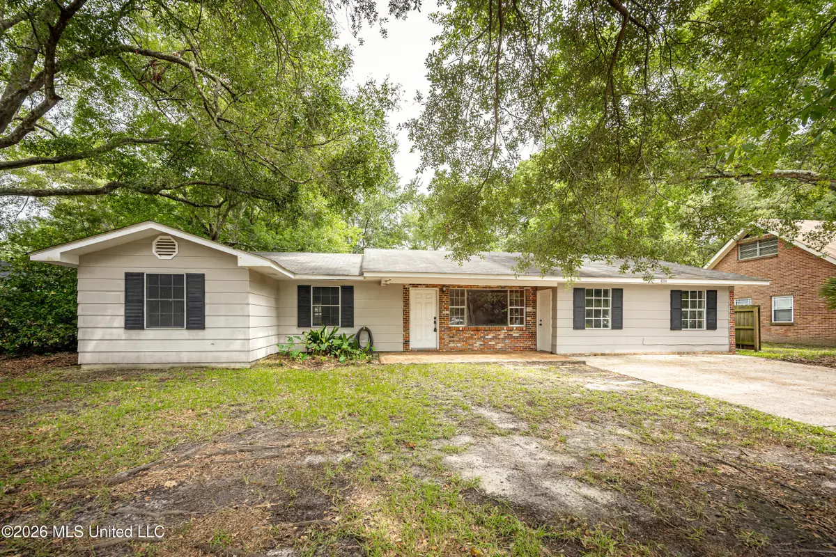 4014 Sherwood Street, Pascagoula, MS 39581 - #1