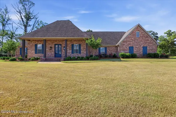318 Longwood Court, Pearl, MS 39208