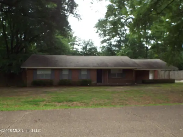 502 Lakeview Avenue, McComb, MS 39648