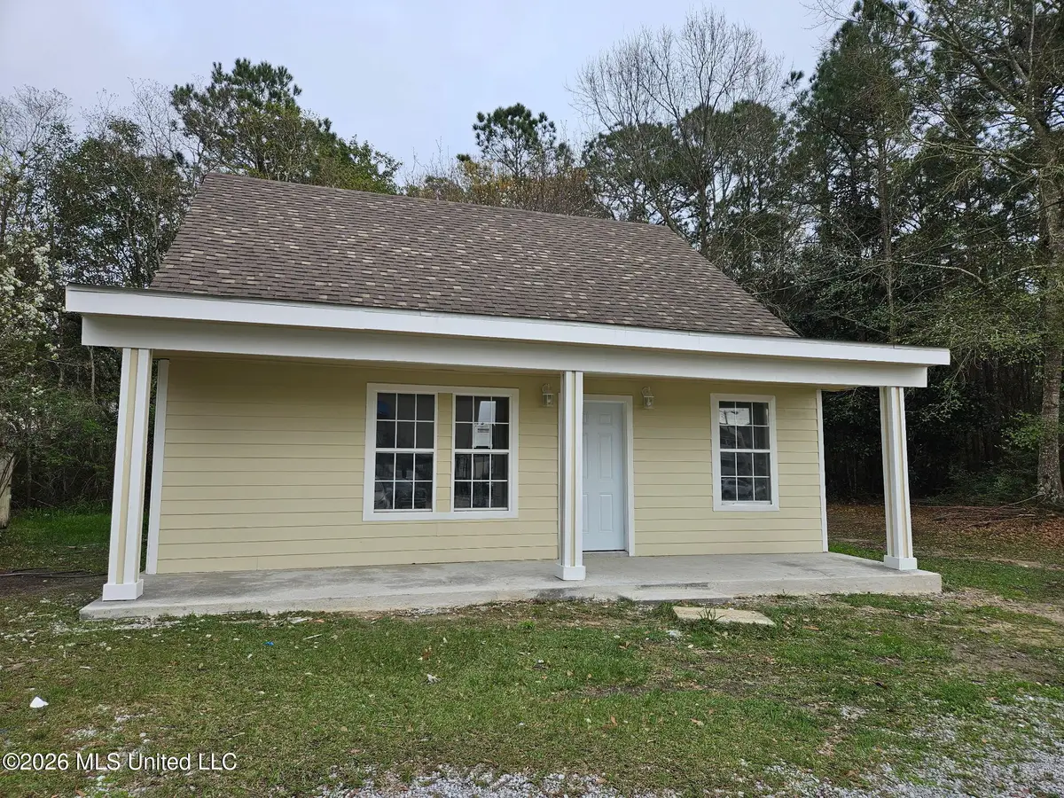 2512 Beachview Drive, Ocean Springs, MS 39564 - #1