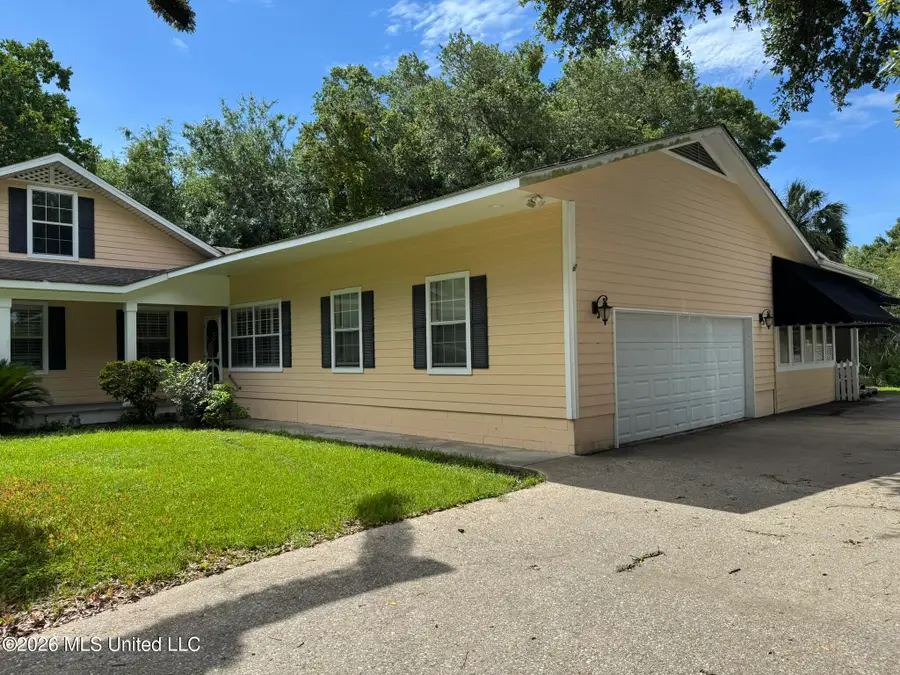 903 Columbus Drive, Pascagoula, MS 39567 - #3