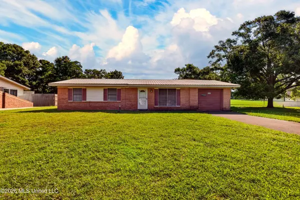4912 Maid Marion Drive, Pascagoula, MS 39581