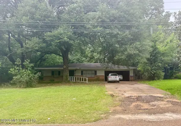 355 W Magnolia Road, Jackson, MS 39209