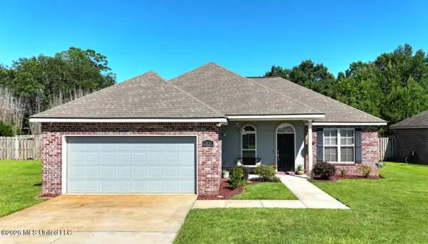 2421 Rhonda Avenue, Ocean Springs, MS 39564