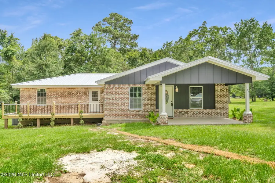 125 7th Avenue, Carriere, MS 39426 - #2