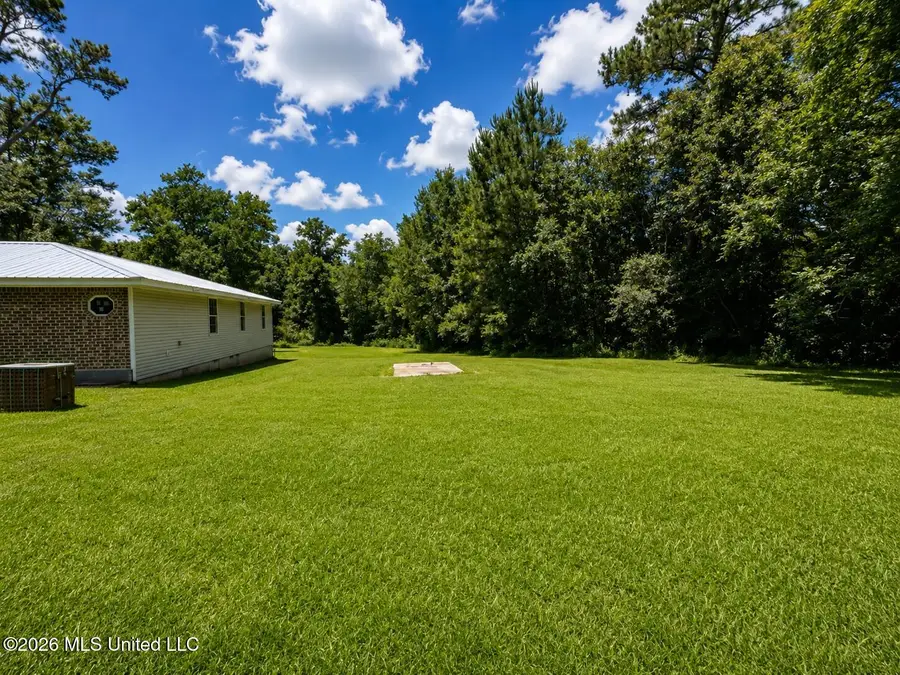 125 7th Avenue, Carriere, MS 39426 - #3