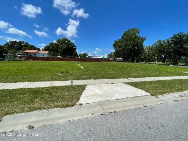 270 3rd Street, Biloxi, MS 39530