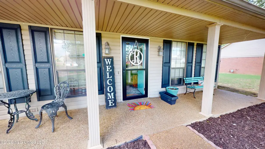 105 Keestone Drive, Senatobia, MS 38668 - #2