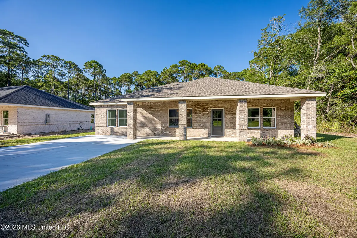 624 Oak Street, Ocean Springs, MS 39564 - #1