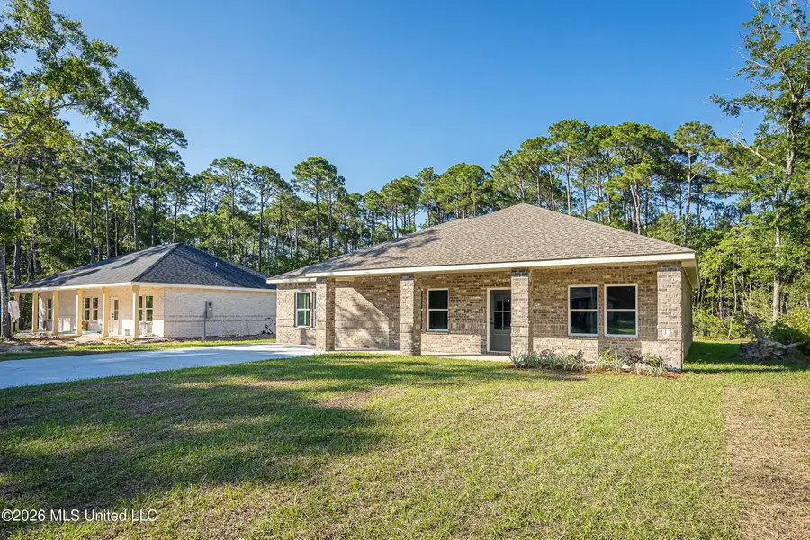 624 Oak Street, Ocean Springs, MS 39564 - #3
