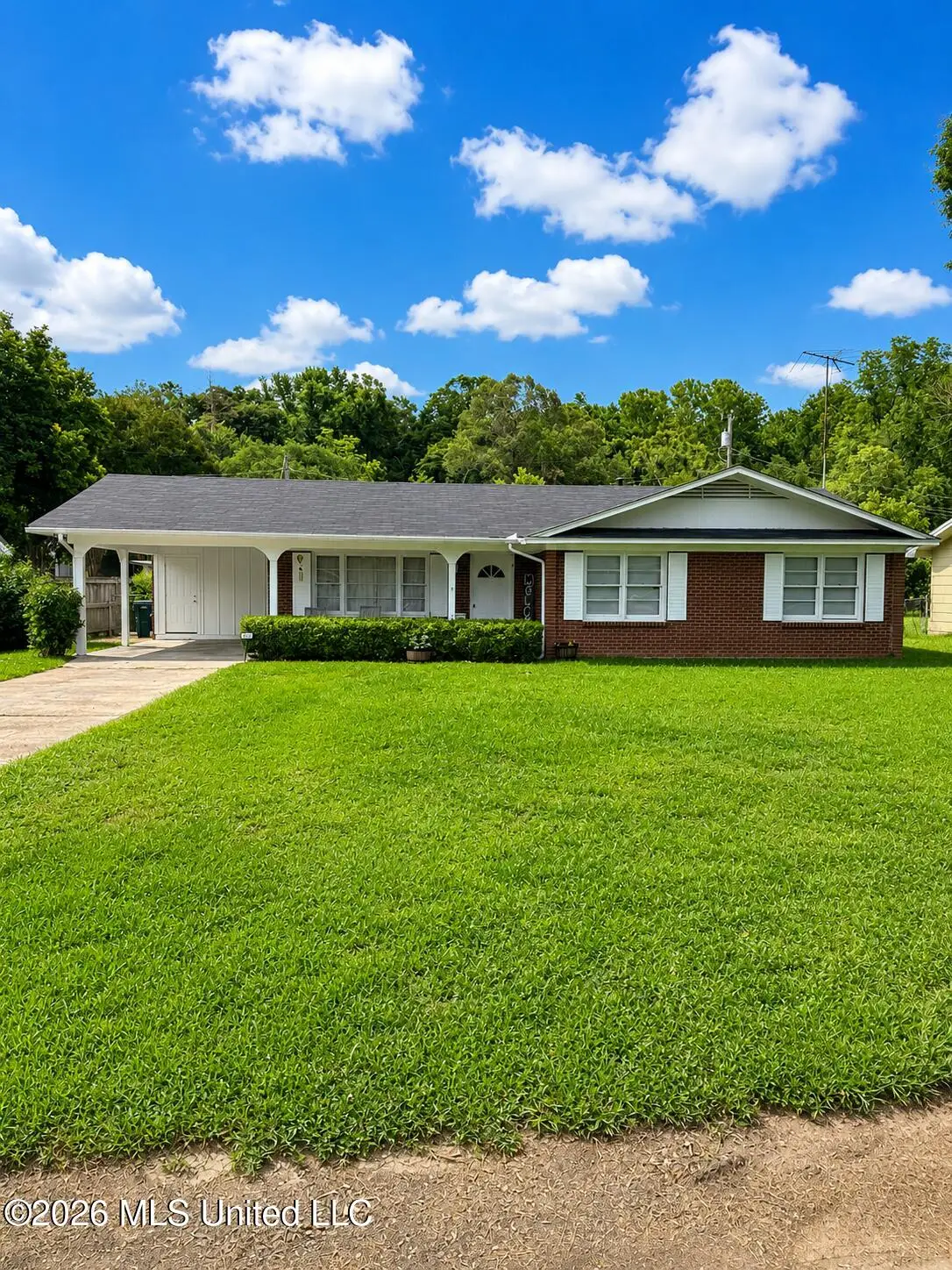 1830 Glencrest Avenue, Yazoo City, MS 39194 - #1