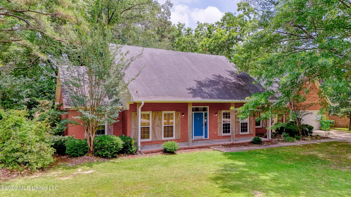 6003 Queens Point, Vicksburg, MS 39180 - #1