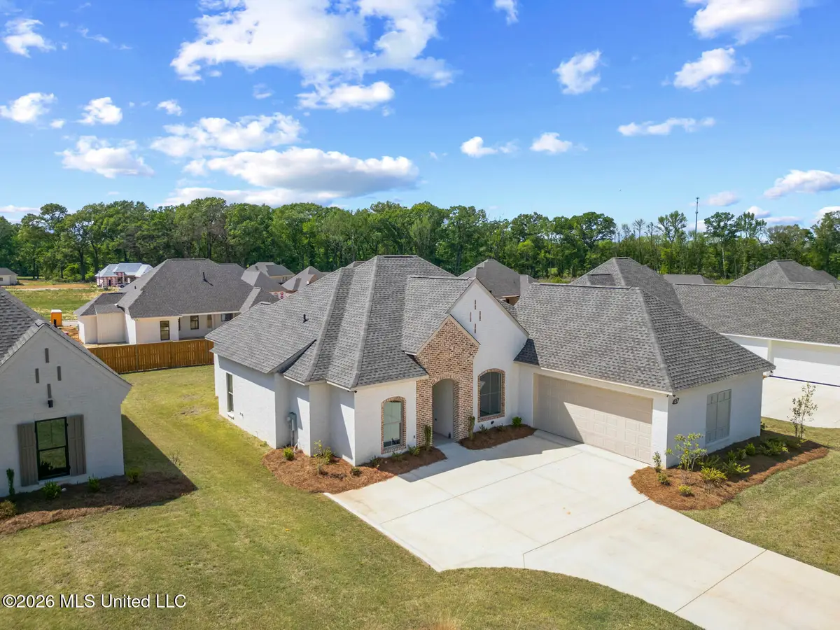 437 Aurora Circle, Canton, MS 39046 - #1