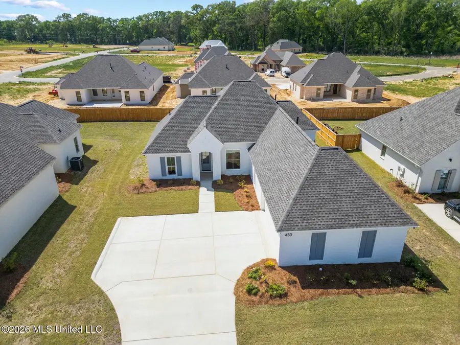 433 Aurora Circle, Canton, MS 39046 - #2