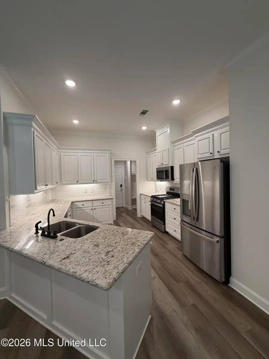 249 Hemingway Circle, Canton, MS 39046 - #3