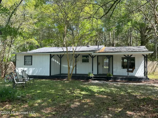 3012 Ridgedale Road, Gautier, MS 39553