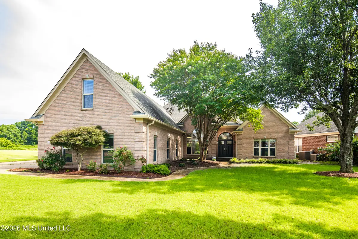 7105 N Apache Drive, Olive Branch, MS 38654 - #1