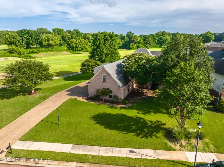 7105 N Apache Drive, Olive Branch, MS 38654 - #3