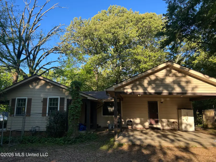 622 N Naples Road, Jackson, MS 39206 - #2