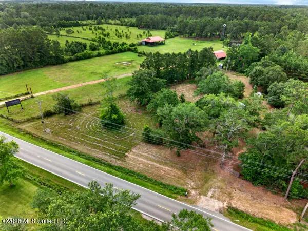 114 Ceasar Road, Picayune, MS 39466 - #2